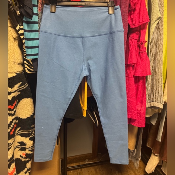 Beyond Yoga Spacedye Caught In The Midi High Waisted Legging in Flower Blue 1X - Picture 6 of 8